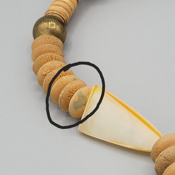 Vintage Boho Wooden & Mother of Pearl MOP Shell Beaded Necklace Barrel Close - Picture 11 of 11